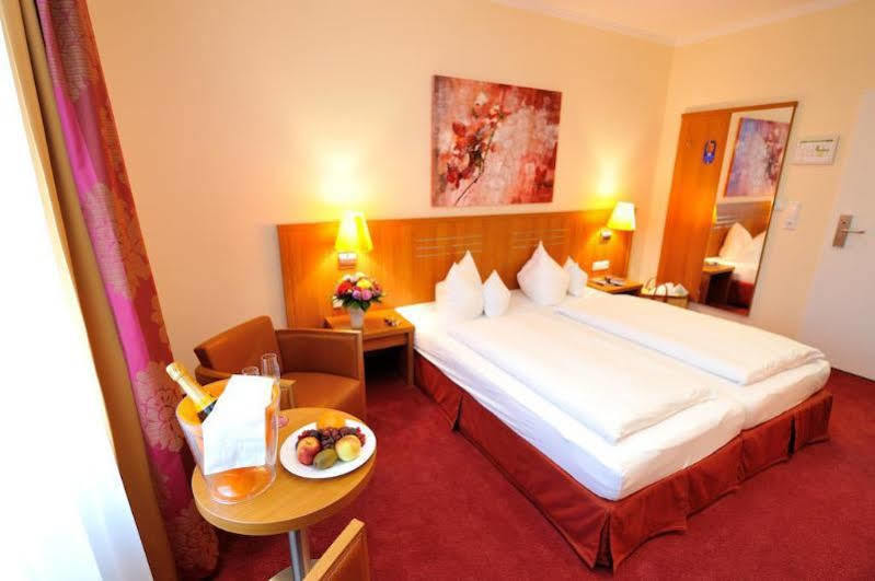 Hotel Vis à vis Lindau  Eksteriør billede