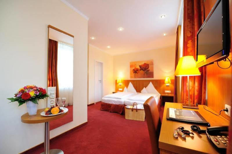 Hotel Vis à vis Lindau  Eksteriør billede